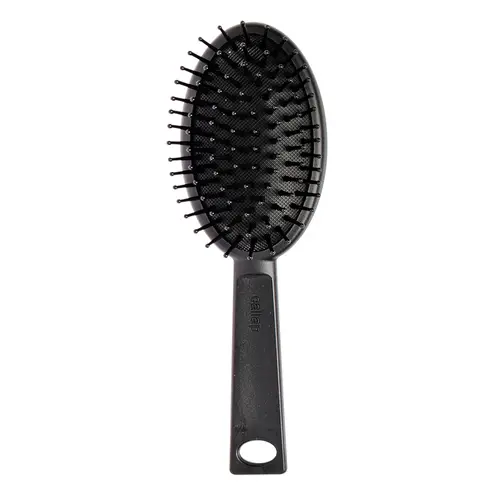 malenkaia-shchetka-dlia-volos